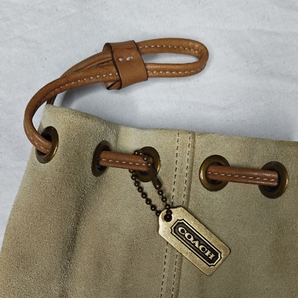 🧧 Coach Tan Suede Leather Drawstring Pouch - Picture 2 of 11